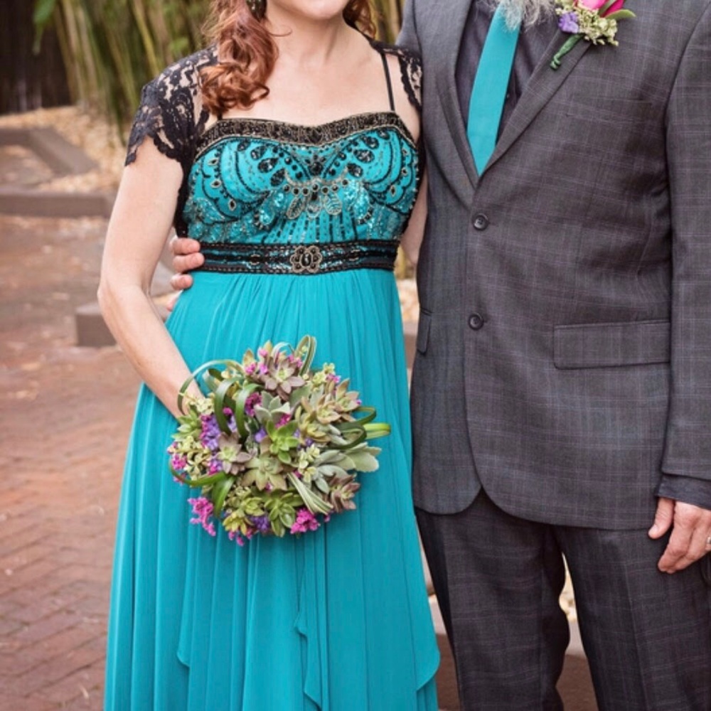 Sue Wong exquisite gown